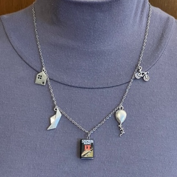 It by Stephen King Handmade Literature Necklace, Horror, Book Cover, Balloon - Picture 7 of 16